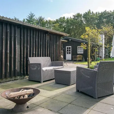 Holiday home Arnborg - 2km From The Sea In Ne Jutland By Interhome *