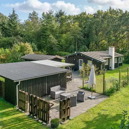 Holiday home Arnborg - 2km From The Sea In Ne Jutland By Interhome *